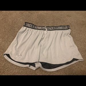 UNDER ARMOUR MESH SHORTS